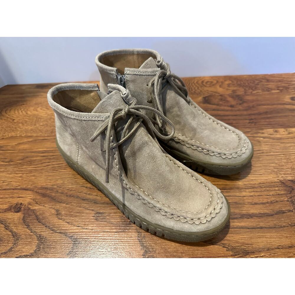 Comfortiva Women’s Holland Lace Up Suede Booties – Taupe – Size 6 – NWOB